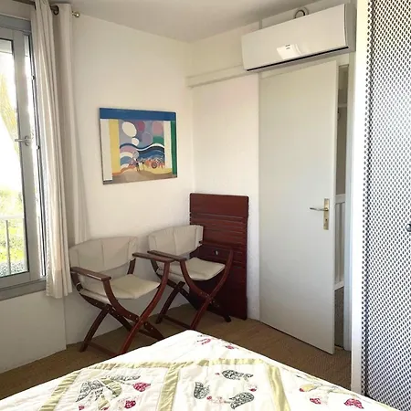 Lägenhet Duplex 4 Couchages Avec Terrasse, Parking Et Climatisation A Motte - Fr-1-790-36 *