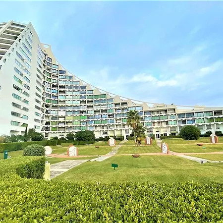 Apartment Duplex 4 Couchages Avec Terrasse, Parking Et Climatisation A Motte La Grande-Motte